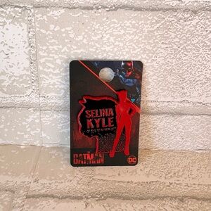 The Batman Selina Kyle Red Silhouette Enamel Lapel Pin BoxLunch Exclusive NEW